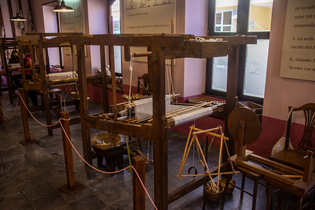 Museo de la Seda y Taller “Las Hilanderas”